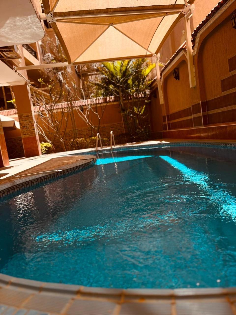 Hidden Gem With Pool Access In New Cairoアパートメント エクステリア 写真